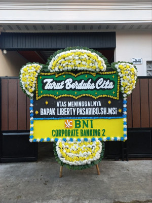 Papan Bunga Duka di Pulau Gebe